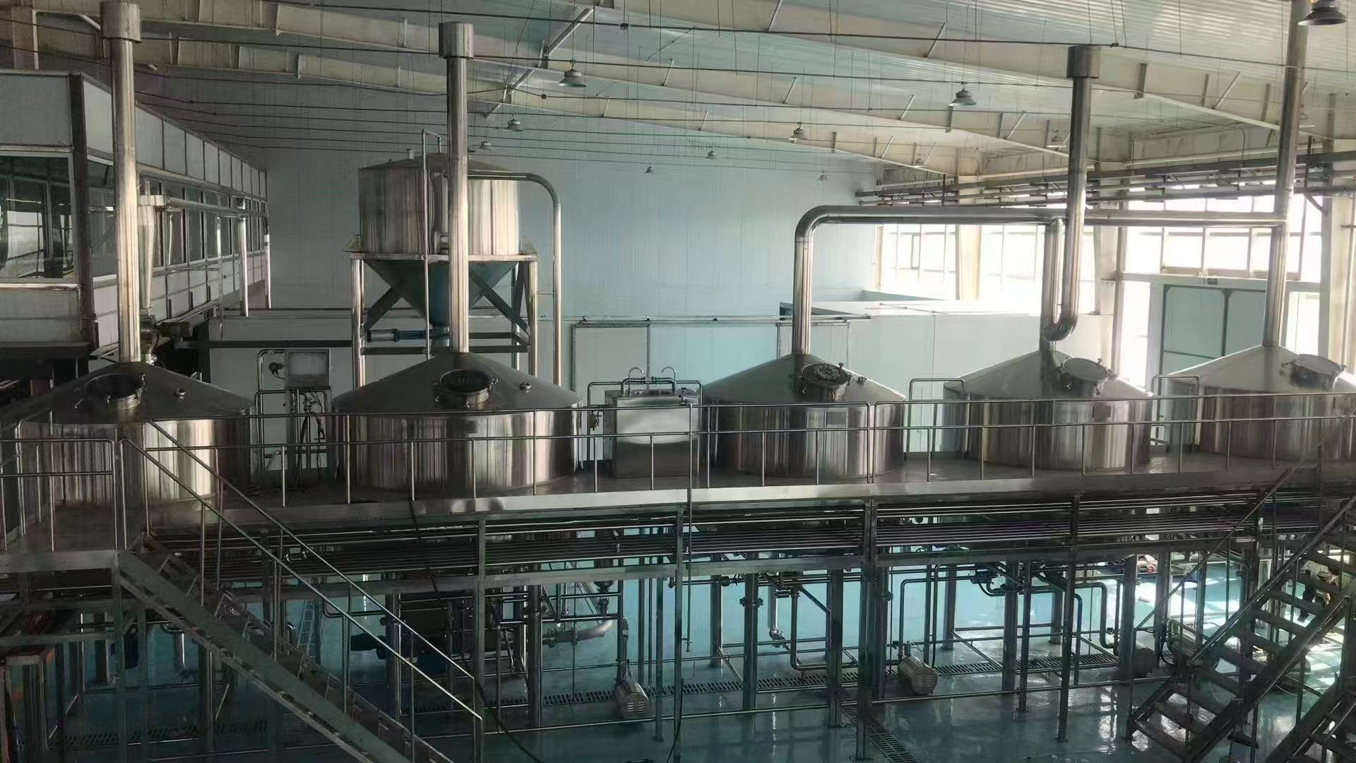 定结精酿啤酒设备厂—精酿啤酒设备主要生产工艺与核心技术